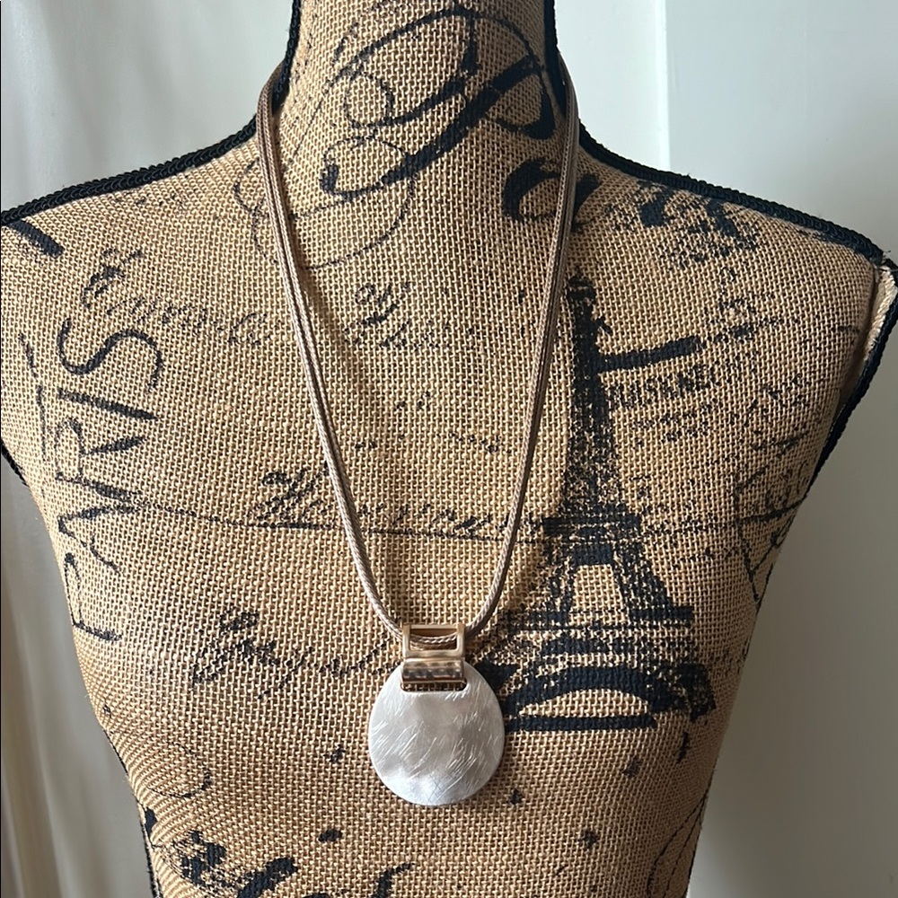 Elegant Gold and Silver Tone Pendant Necklace